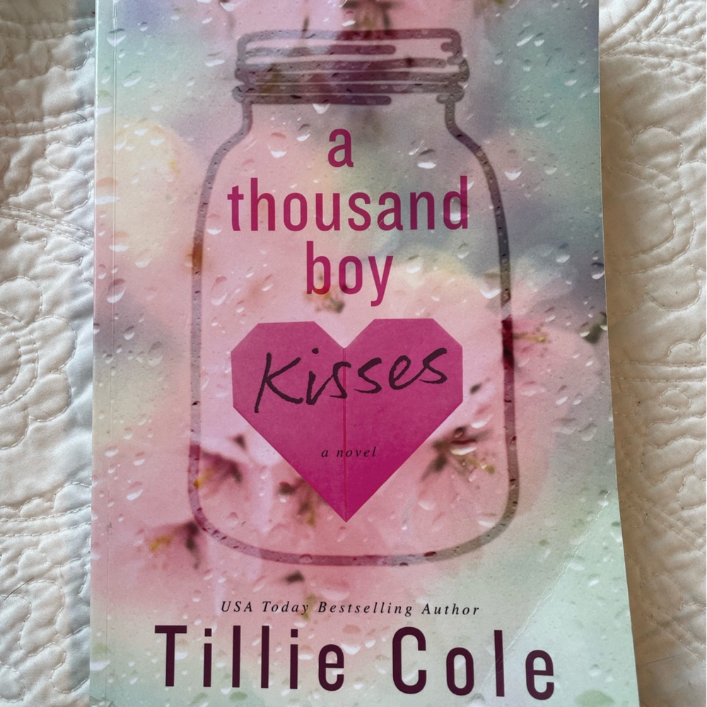 A thousand boy kisses by Tillie Cole